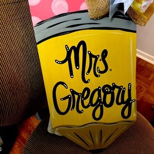 Mrs Gregory teacher sign